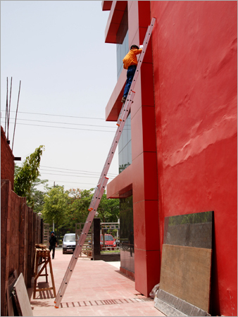 Extension Aluminum Ladders