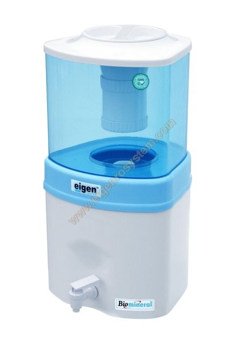 Eigen Mineral Water Pot