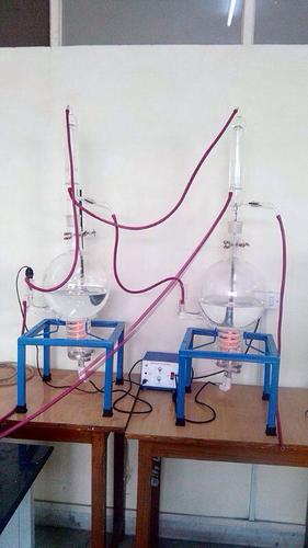 Borosilicate Glass Double Distillation Apparatus