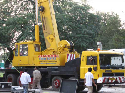 Truck Crane Rental Services