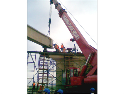 Grove Crane Rental Services - AMK-70-52