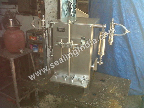 Liquid Filling Machine 