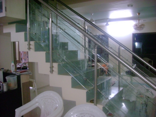 S S Staircase Glass Railing