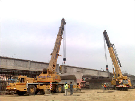 Structural Crane Rental Service