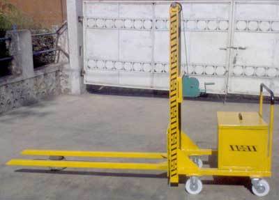 Counterbalanced Stacker