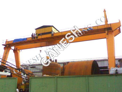 Goliath Crane - Color: Yellow