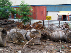 Metal Scraps - Steel & Aluminum Pieces | IS/ASTM Compliant, Recyclable, Global Demand