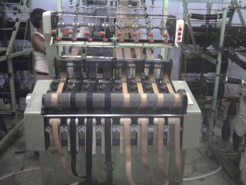 NEEDLE TAPE LOOM MACHINE