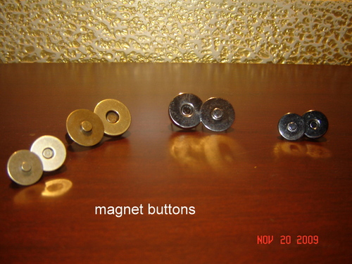 Magnet Button