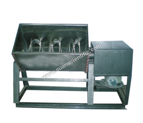 Feed Mixer Machine