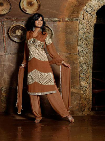 Traditional Salwar Kameez