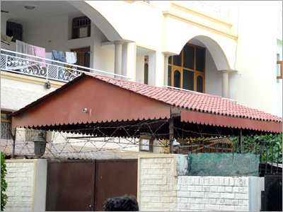 Frp Backyard Khaprail Hut With Ms Frame