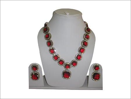 Trendy Imitation Necklace Set