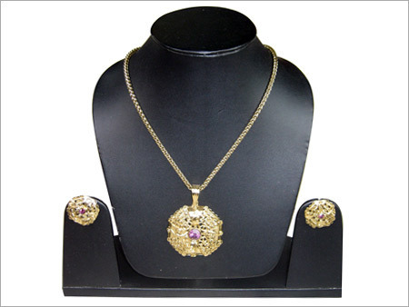 Artificial Jewellery & Necklace Set