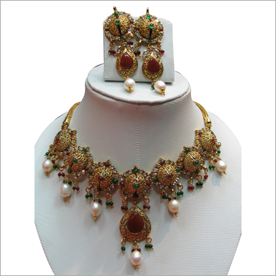 Traditional Pearl Jewelry