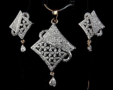 Exclusive Imitation Jewellery