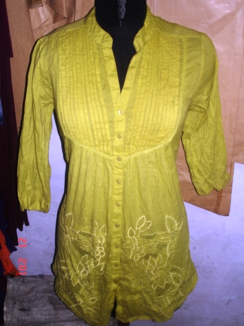 Ladies Fashion Wear (PLUNTUCK BLOUSE)