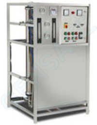 Commercial Ro System (250 Lph) Installation Type: Cabinet Type