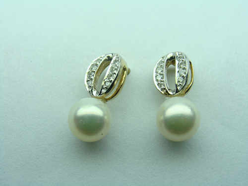 Pearl Diamond Earring