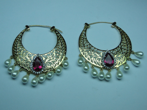 Ladies Pearl Earrings