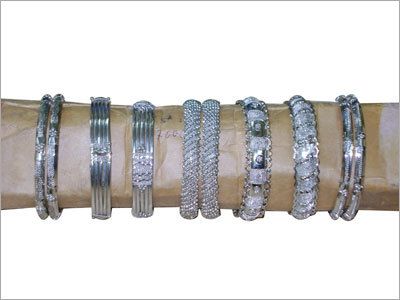 Forming Bangles