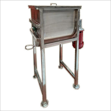 Vertical Mixer Machine Capacity: 50 Kg/Hr