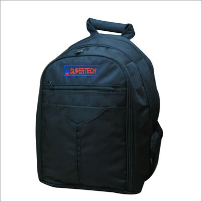 Trendy Sports Bags - Durable Polyester Fabric, Spacious 20x12x8 Inches , Stylish and Water-Resistant Design