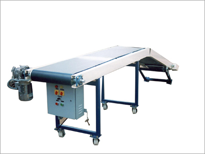Motorised Angular Belt Conveyor (Adjustable)