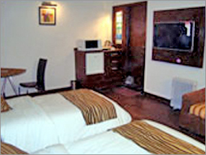Hotel Dolphin Inn Apartment Service