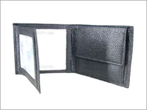 Embossed Gents Wallet