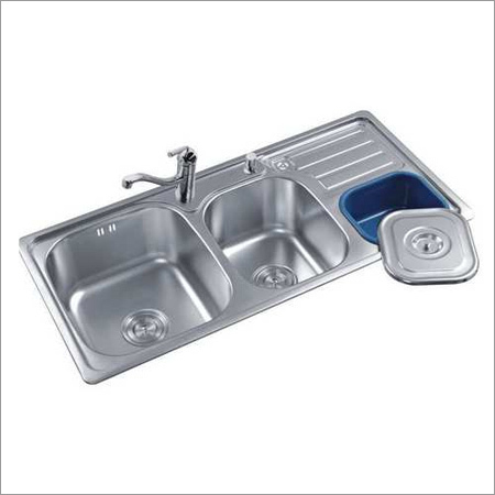 Double Bowl With Basket