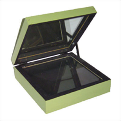 Green And Black Solar Cooker