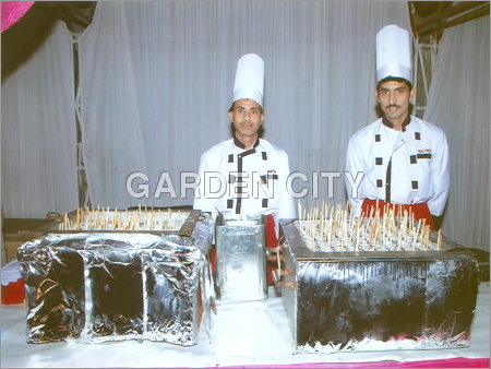 Wedding & Ceremony Goods - White Color, 4-6 Hour Catering Service | Elegant Display, Customizable Menus, Professional Staff