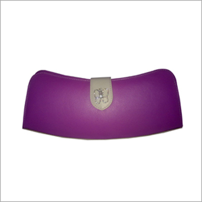 डिजाइनर महिलाओं के चमड़े के चंगुल