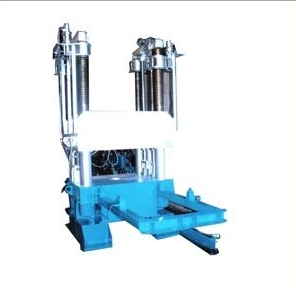 PRESSURE TESTING MACHINE FOR HEAVY DUTY VALVES