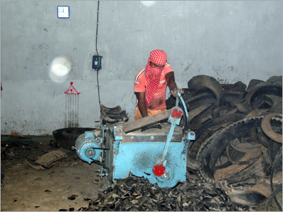 Chopping Process - Steel, 1m x 0.5m x 0.8m, 5 HP | Efficient Chopping, Durable Design, Reduced Waste