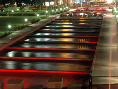 Water Cascade Floating Fountain