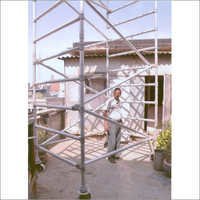 Aluminium Scaffoldings on Four Breakable Wheels
