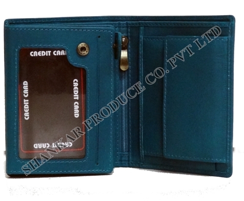 Bifold Leather Wallet Design: Modern