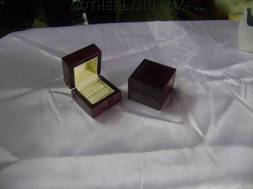 Rose wood Ring box