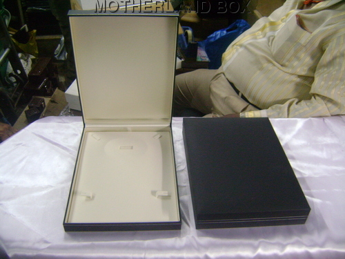 imported j/p nacklace set box