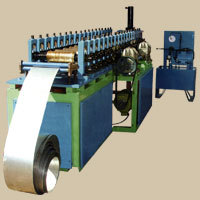 Roll forming machine
