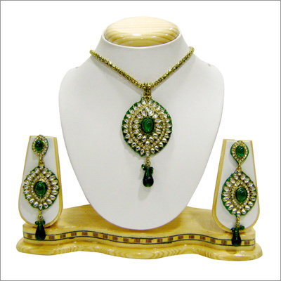 Kundan Jewellery Sets