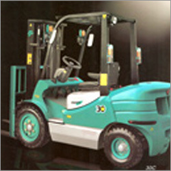 Engine Powered Forklift Truck