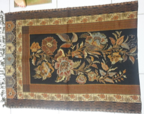 Woolen Shawls
