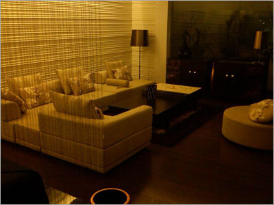 Interior Decorators/Decorative Items