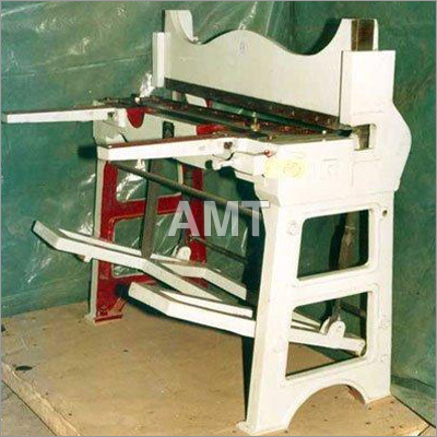 Foot Operated Shearing Machine By AKASH MACHINE TOOLS
