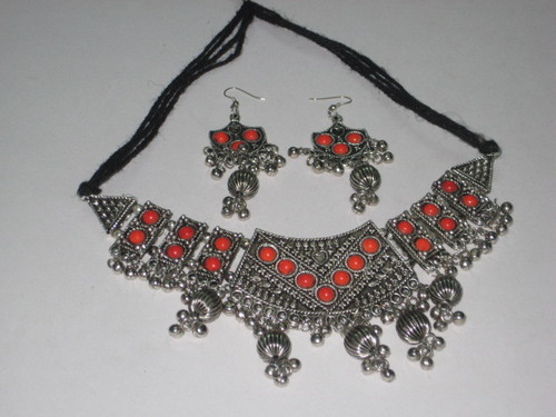 Necklace Earrings Set