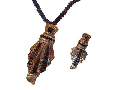 pendent set