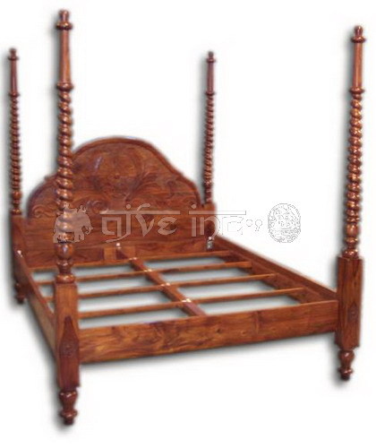 Wooden Poster Bed